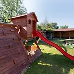 Dworek Zielinskich-domki, Pokoje, Podgrzewany Basen, Parking