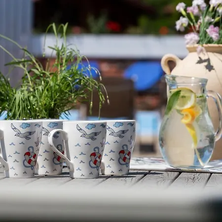 Dworek Zielinskich-domki, Pokoje, Podgrzewany Basen, Parking Проживание в семье *