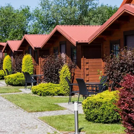 Dworek Zielinskich-domki, Pokoje, Podgrzewany Basen, Parking منزل للإقامة *