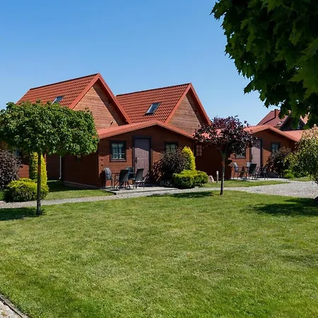 Dworek Zielinskich-domki, Apartamenty, Podgrzewany Basen, Parking Homestay szállás Rewal