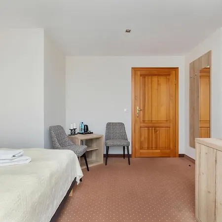 Dworek Zielinskich-domki, Pokoje, Podgrzewany Basen, Parking