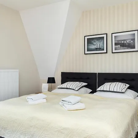 Dworek Zielinskich Homestay *