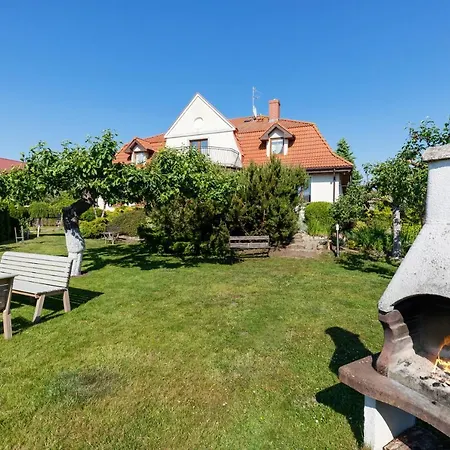 Dworek Zielinskich-domki, Pokoje, Podgrzewany Basen, Parking 里沃