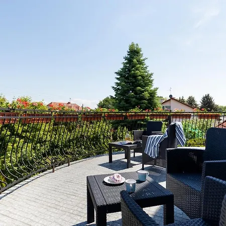 Dworek Zielinskich-domki, Apartamenty, Podgrzewany Basen, Parking * Rewal