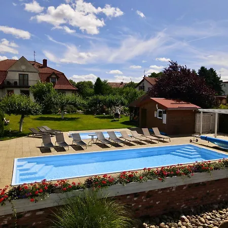 Dworek Zielinskich Homestay *