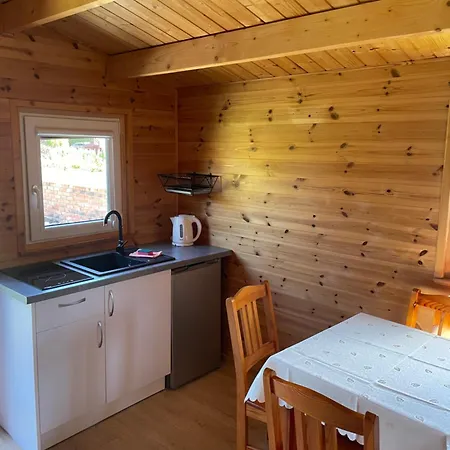 Dworek Zielinskich-domki, Apartamenty, Podgrzewany Basen, Parking *