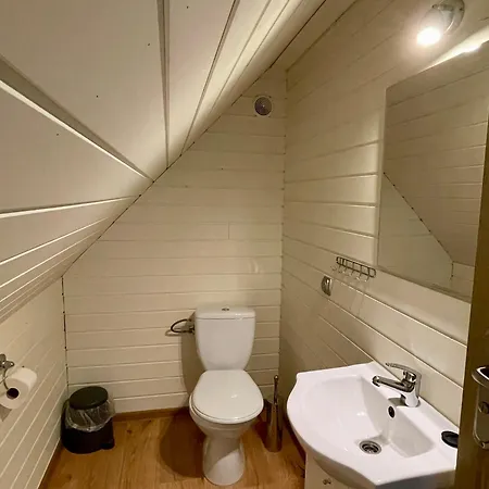 Проживание в семье Dworek Zielinskich-domki, Pokoje, Podgrzewany Basen, Parking Реваль