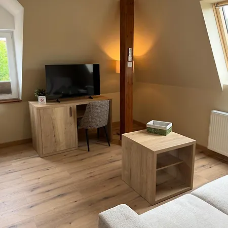 Dworek Zielinskich-domki, Apartamenty, Podgrzewany Basen, Parking *