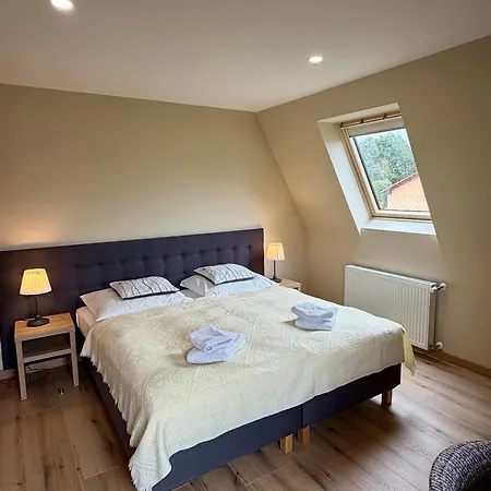 Dworek Zielinskich-domki, Apartamenty, Podgrzewany Basen, Parking Homestay szállás