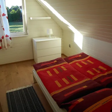 Проживание в семье Dworek Zielinskich-domki, Pokoje, Podgrzewany Basen, Parking Реваль