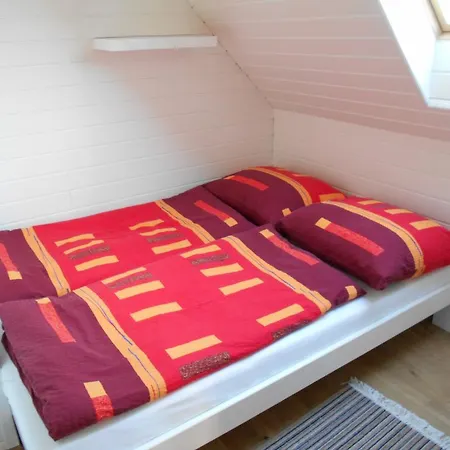 Проживание в семье Dworek Zielinskich-domki, Pokoje, Podgrzewany Basen, Parking Реваль